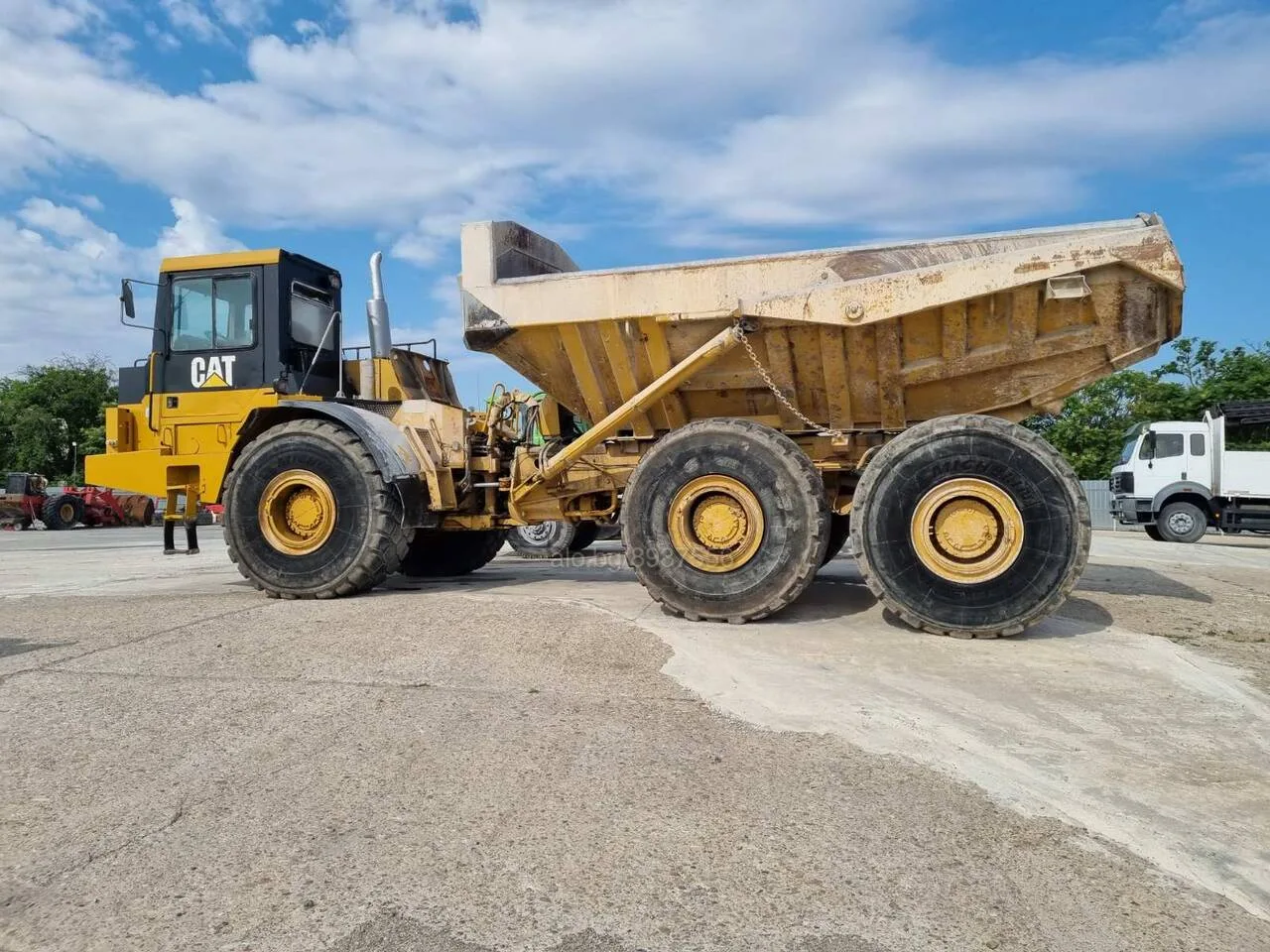 Дъмпер,колесен Caterpillar D400E — снимка 4
