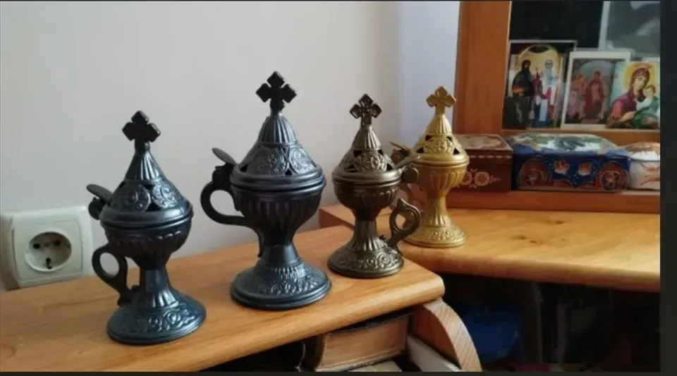 тамянник кадило