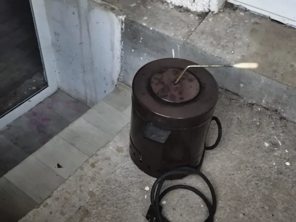 троен чушкопек 1600 W капак